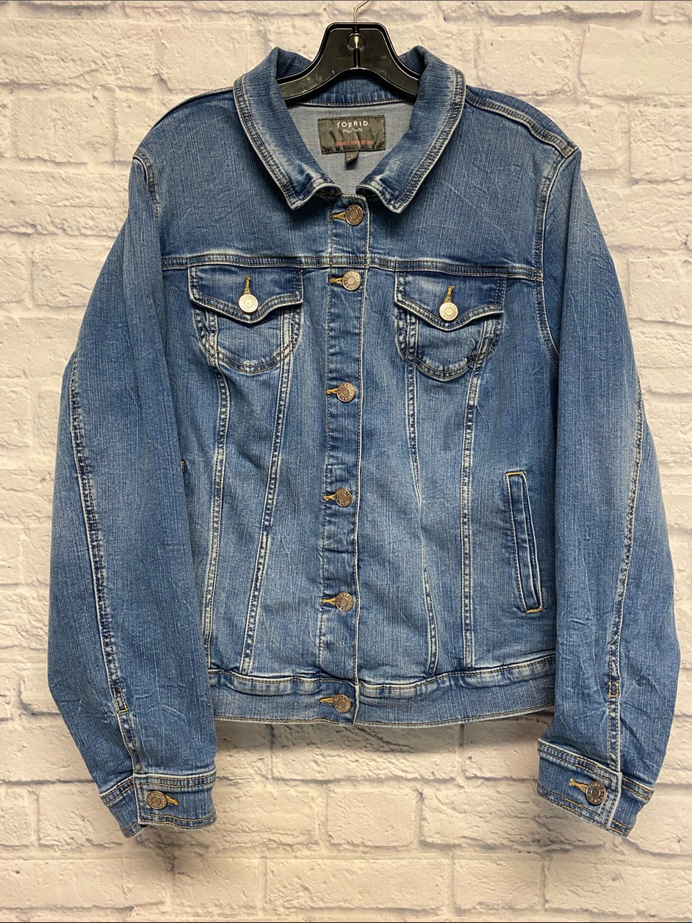 torrid Blue Washed Denim Trucker Jacket Size 2X